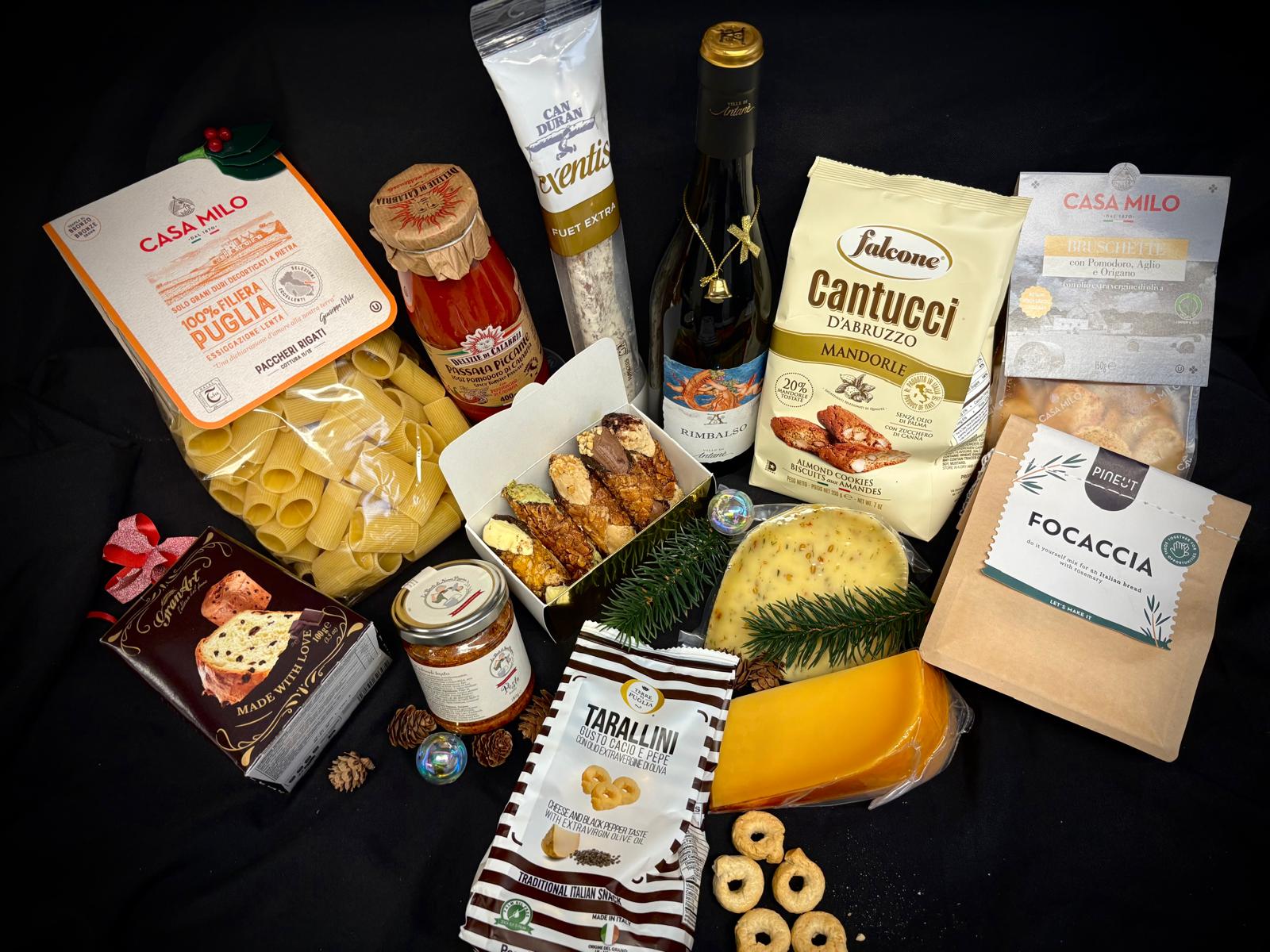 Kerstpakketten met kaas en delicatessen doorn